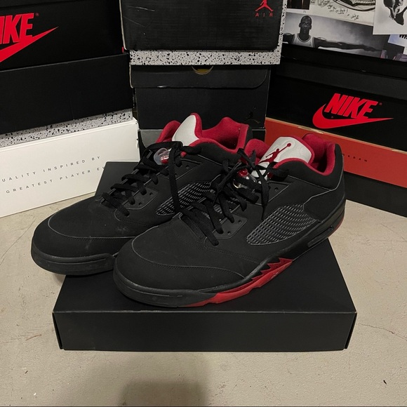 Jordan 5 retro low ‘90’s Alternate’ - Picture 5 of 6